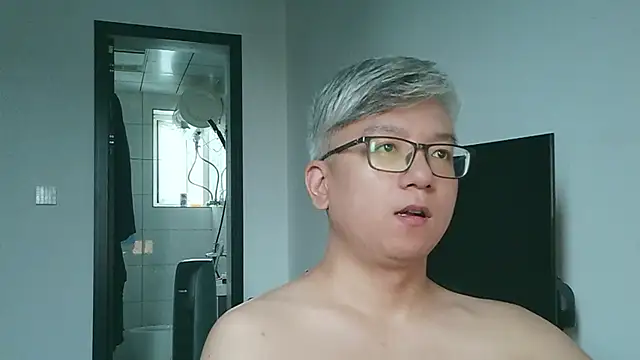 Snapshot of leoUSIR chatting on 17, 9, 2025 leoUSIR online show from 17, 9, 2025