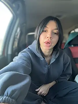 Snapshot of JulliaVegas chatting on 25, 5, 2026 JulliaVegas online show from 25, 5, 2026