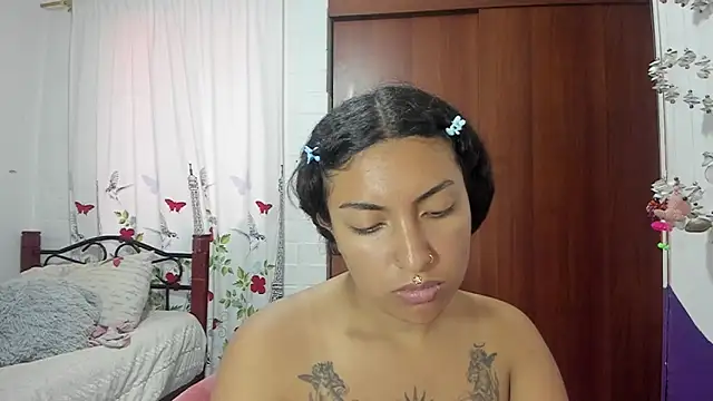 Snapshot of Natymontiell_ chatting on 3, 1, 2025 Natymontiell online show from 3, 1, 2025