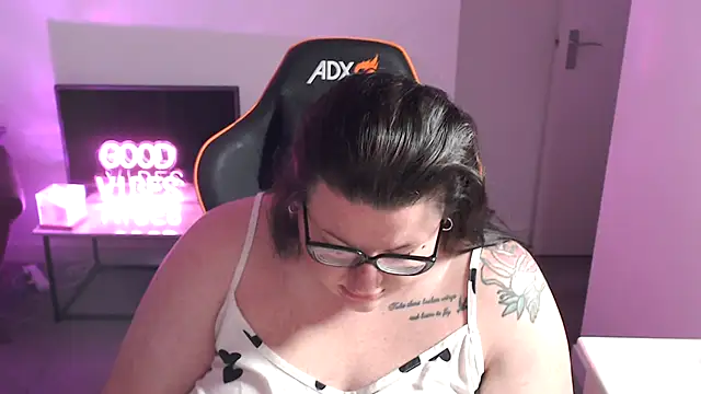 StrawberrySexx online show from 18, 12, 2024