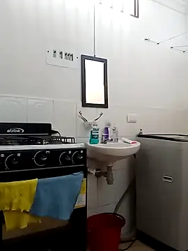 Snapshot of AlexP457 chatting on 1, 2, 2025 AlexP457 online show from 1, 2, 2025