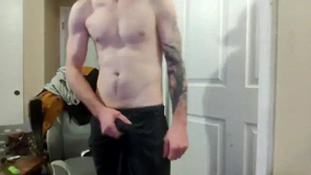 Snapshot of Huntzg23 chatting on 10, 4, 2026 Huntzg23 online show from 10, 4, 2026