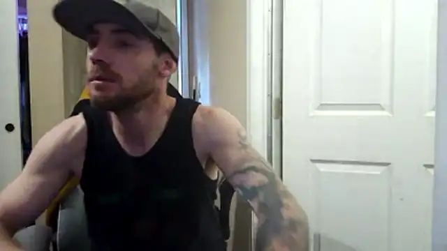 Snapshot of Huntzg23 chatting on 16, 4, 2026 Huntzg23 online show from 16, 4, 2026