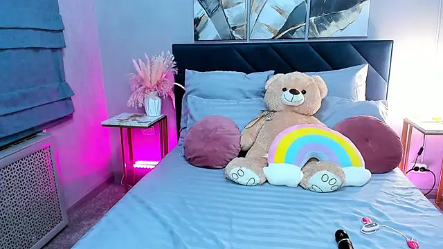 Curvy Dynamite  online show from 29, 9, 2025