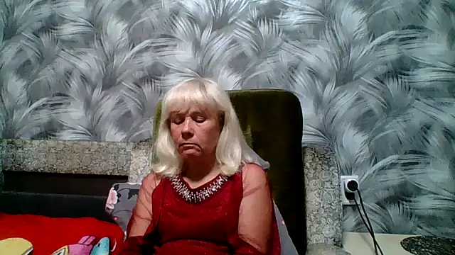 sakura blonde online show from 4, 11, 2025