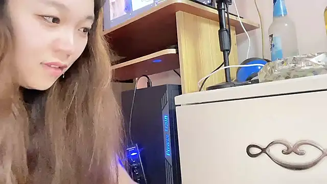 Snapshot of Z30966903S chatting on 16, 3, 2025 Z30966903S online show from 16, 3, 2025