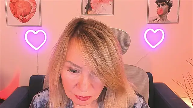 Snapshot of RosalindaFortuna chatting on 26, 12, 2024 RosalindaFortuna online show from 26, 12, 2024