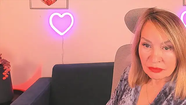 Snapshot of RosalindaFortuna chatting on 26, 12, 2024 RosalindaFortuna online show from 26, 12, 2024