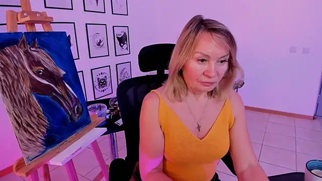 Snapshot of RosalindaFortuna chatting on 7, 1, 2025 RosalindaFortuna online show from 7, 1, 2025