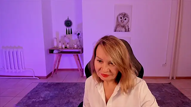 Snapshot of RosalindaFortuna chatting on 15, 1, 2025 RosalindaFortuna online show from 15, 1, 2025