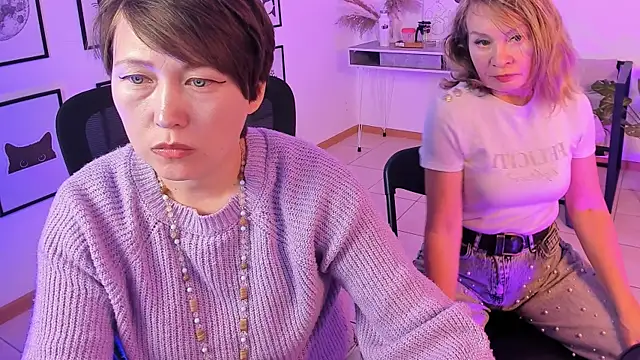 Snapshot of RosalindaFortuna chatting on 11, 2, 2025 RosalindaFortuna online show from 11, 2, 2025