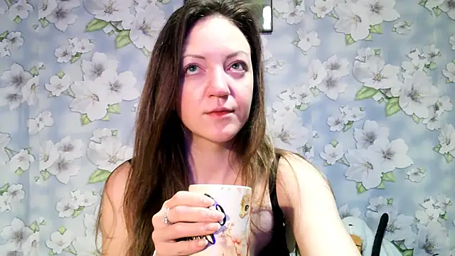 KattyLuuu online show from 11, 1, 2025