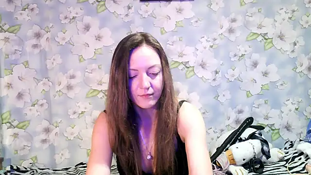 KattyLuuu online show from 24, 1, 2025