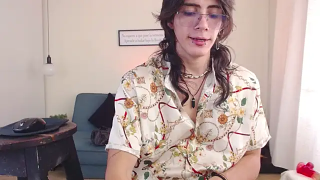 Snapshot of andreey50 chatting on 5, 2, 2025 andreey50 online show from 5, 2, 2025