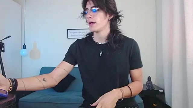 Snapshot of andreey50 chatting on 11, 2, 2025 andreey50 online show from 11, 2, 2025