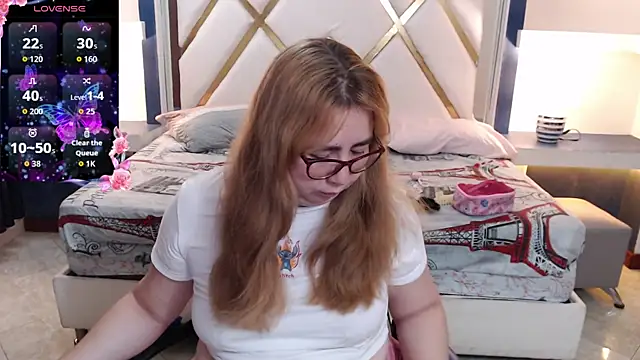 Snapshot of chloe_prg chatting on 25, 7, 2026 chloe prg online show from 25, 7, 2026