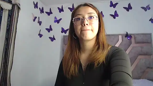 Snapshot of Anny_Fox- chatting on 26, 4, 2026 Anny Fox- online show from 26, 4, 2026