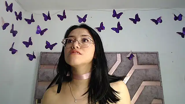 Snapshot of Anny_Fox- chatting on 5, 6, 2026 Anny Fox- online show from 5, 6, 2026