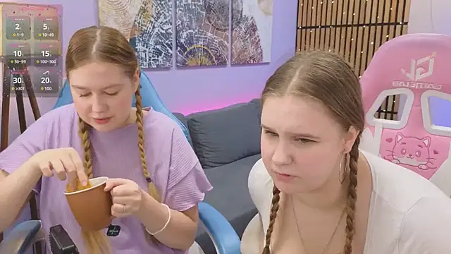 Snapshot of Ellie_Wellie chatting on 28, 1, 2025 Ellie Wellie online show from 28, 1, 2025