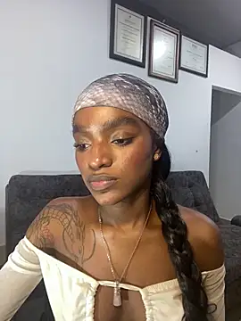 Zizi-campbel online show from 7, 3, 2025