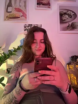 Snapshot of MayaMystic chatting on 10, 2, 2026 MayaMystic online show from 10, 2, 2026