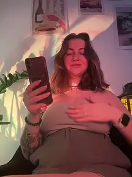 Snapshot of MayaMystic chatting on 11, 2, 2026 MayaMystic online show from 11, 2, 2026