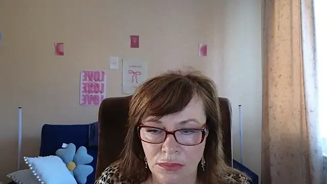 Snapshot of Miss_Moren chatting on 8, 8, 2026 Miss Moren online show from 8, 8, 2026