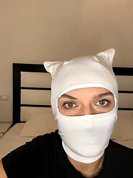 Snapshot of Nikki_Hoee chatting on 2, 11, 2025 Nikki Hoee online show from 2, 11, 2025