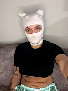 Snapshot of Nikki_Hoee chatting on 19, 11, 2025 Nikki Hoee online show from 19, 11, 2025