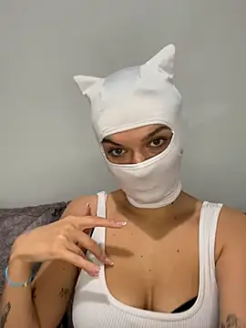 Snapshot of Nikki_Hoee chatting on 30, 11, 2025 Nikki Hoee online show from 30, 11, 2025