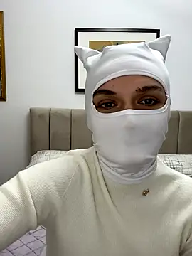 Snapshot of Nikki_Hoee chatting on 4, 12, 2025 Nikki Hoee online show from 4, 12, 2025