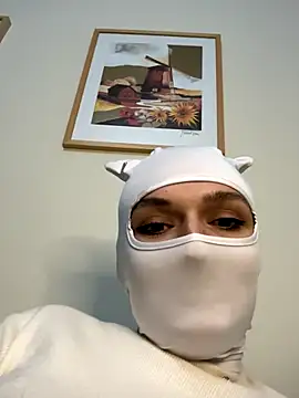 Snapshot of Nikki_Hoee chatting on 14, 12, 2025 Nikki Hoee online show from 14, 12, 2025