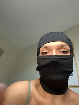 Snapshot of Nikki_Hoee chatting on 16, 12, 2025 Nikki Hoee online show from 16, 12, 2025