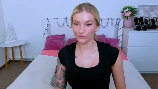 Lia Benini online show from 16, 3, 2026