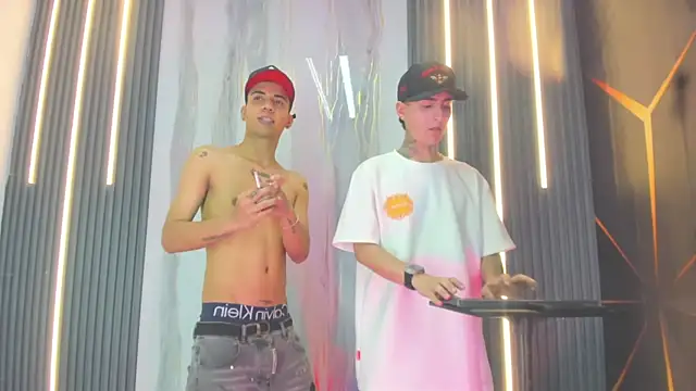 Snapshot of Angel_xxx chatting on 5, 4, 2026 Angel xxx online show from 5, 4, 2026