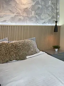 AinaraJimenez online show from 11, 11, 2025