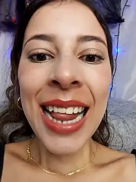 Snapshot of evaFiore chatting on 31, 10, 2025 evaFiore online show from 31, 10, 2025