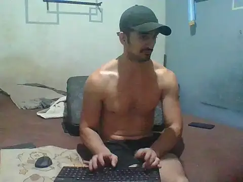 Snapshot of italianbighorse22 chatting on 4, 2, 2026 italianbighorse22 online show from 4, 2, 2026