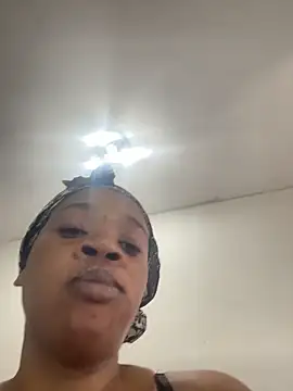 beverlyxxxx online show from 12, 1, 2026