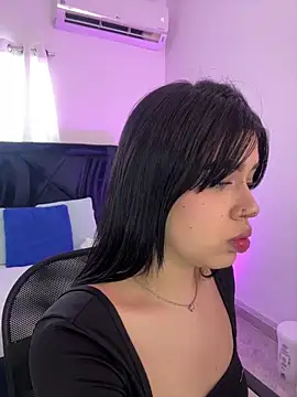 Snapshot of Lily_Woodz chatting on 12, 5, 2026 Lily Woodz online show from 12, 5, 2026