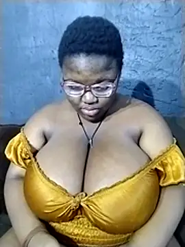 Snapshot of Damm_Bobbies chatting on 23, 6, 2026 Damm Bobbies online show from 23, 6, 2026