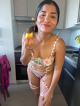 AlejandritaMilano online show from 14, 1, 2026