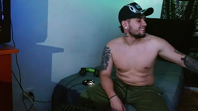 miia-liiam online show from 1, 12, 2025