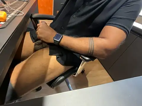 Nil Talreja online show from 9, 10, 2025