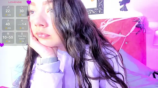 Snapshot of Samantha_Good chatting on 22, 10, 2025 Samantha Good online show from 22, 10, 2025