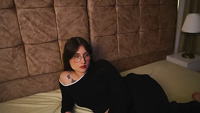 Snapshot of Daisha_Riley chatting on 17, 3, 2026 Daisha Riley online show from 17, 3, 2026