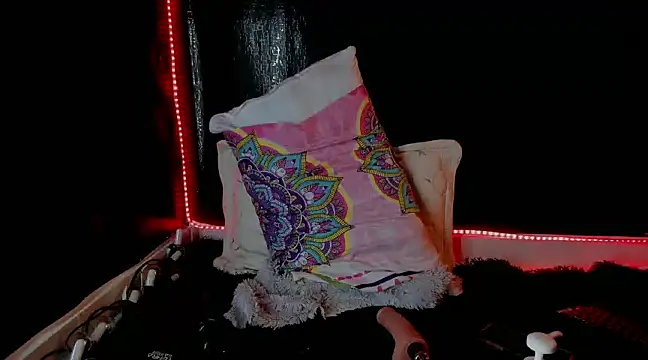 Snapshot of katizaldana chatting on 18, 1, 2025 katizaldana online show from 18, 1, 2025