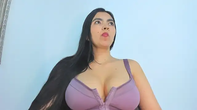 Snapshot of nathyy_garcia chatting on 11, 11, 2025 nathyy garcia online show from 11, 11, 2025