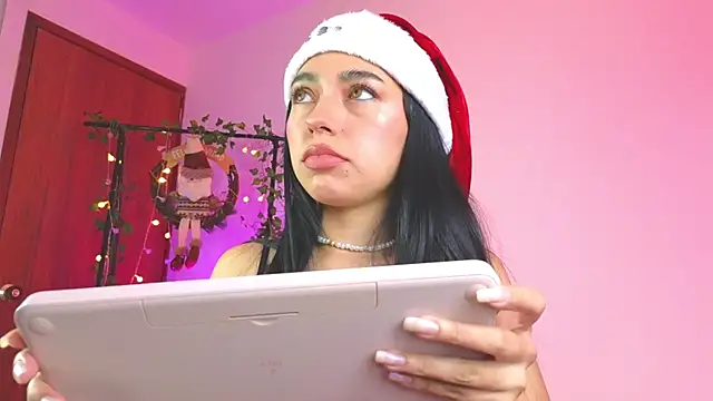 Snapshot of Sweet_Nyx chatting on 20, 12, 2024 Sweet Nyx online show from 20, 12, 2024