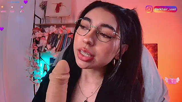 Snapshot of Sweet_Nyx chatting on 17, 5, 2026 Sweet Nyx online show from 17, 5, 2026